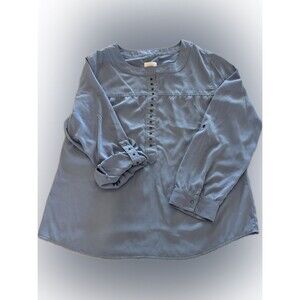 Chico’s Blue Blouse Size 1 Medium Long Sleeve Button Detail Top